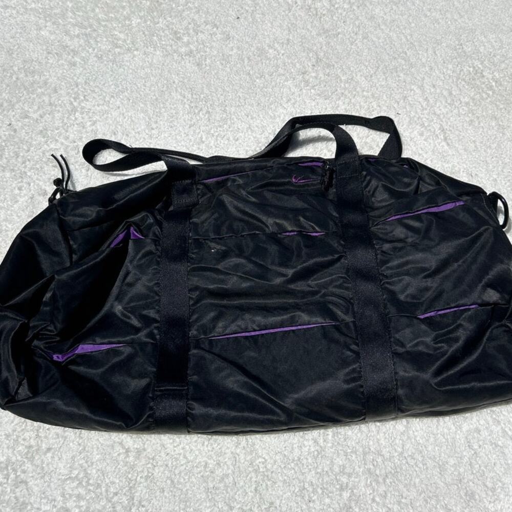 Vintage Nike Black/Bright Purple Duffle Bag